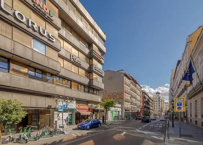Malasaña cálida para 4, ven a San Bernardo 20 E3